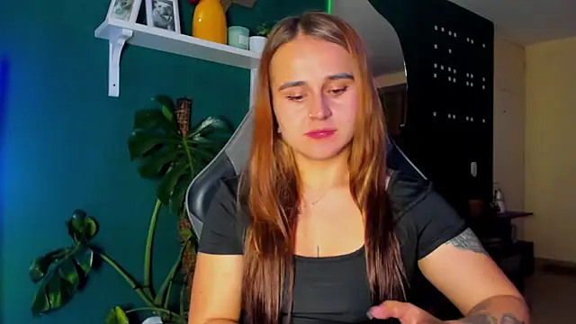 evy orange1 online show from June 16, 1:30 am