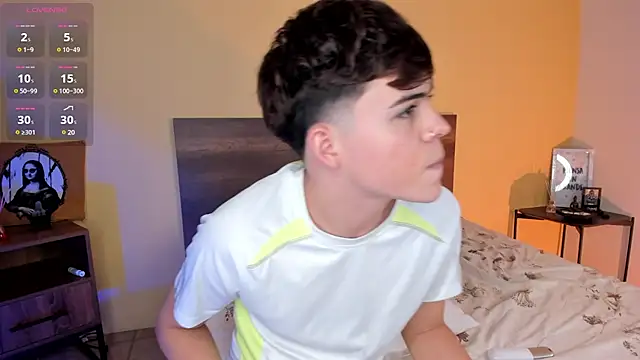 justinbiler online show from March 21, 6:40 pm