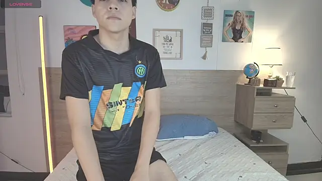 justinbiler online show from September 20, 12:39 pm