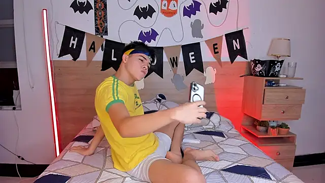 justinbiler online show from October 25, 12:56 pm