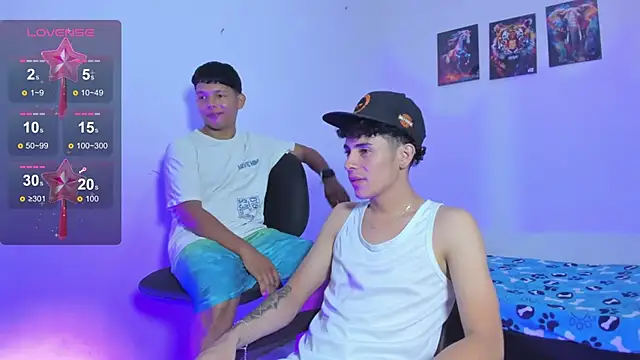 Alexander and Xiao online show from June 19, 12:04 am