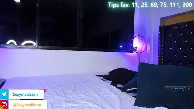 MADISSONLOVE  online show from January 11, 3:00 am