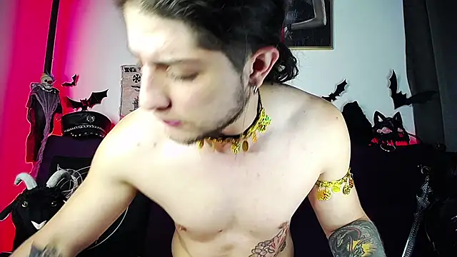 blckwolf 6 online show from November 2, 4:09 pm