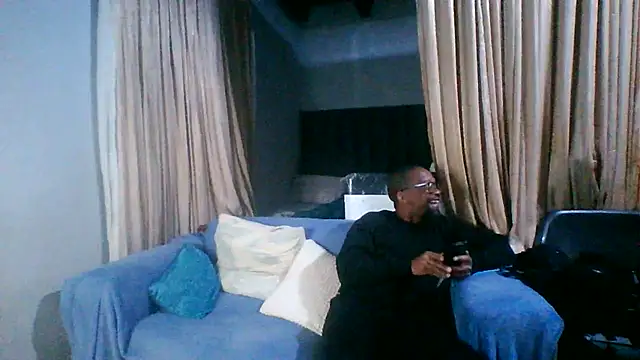 Snapshot of Sgeme325is chatting on June 22, 8:39 pm Sgeme325is online show from June 22, 8:39 pm