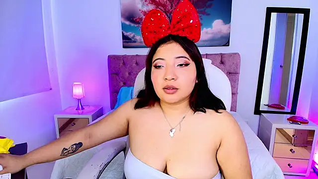 Emma monserrat online show from October 6, 8:28 pm