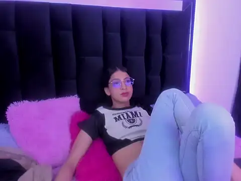 Im saturno online show from September 27, 5:07 pm