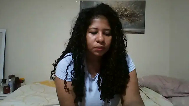 Snapshot of Ivon-09 chatting on June 16, 12:30 pm Ivon-09 online show from June 16, 12:30 pm