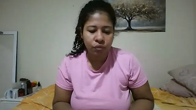 Snapshot of Ivon-09 chatting on June 18, 12:09 pm Ivon-09 online show from June 18, 12:09 pm