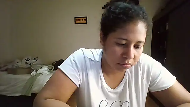 Snapshot of Ivon-09 chatting on July 14, 12:33 pm Ivon-09 online show from July 14, 12:33 pm