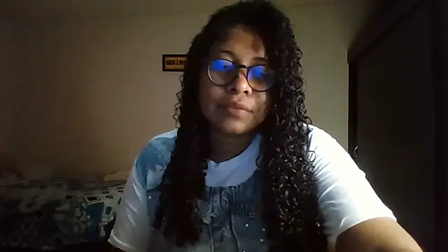 Snapshot of Ivon-09 chatting on July 27, 9:11 pm Ivon-09 online show from July 27, 9:11 pm