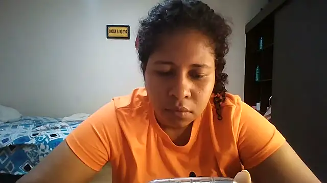 Snapshot of Ivon-09 chatting on July 28, 2:46 pm Ivon-09 online show from July 28, 2:46 pm