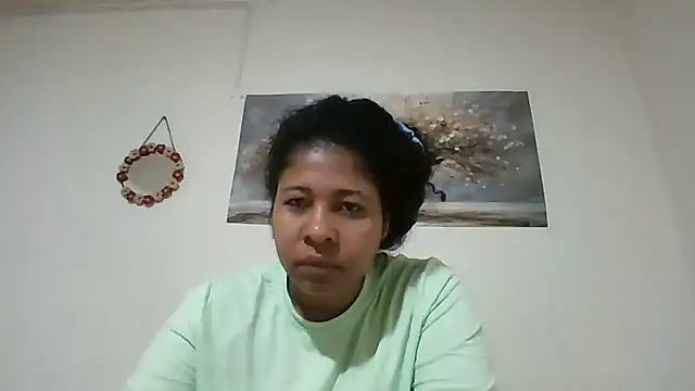 Snapshot of Ivon-09 chatting on August 1, 11:31 am Ivon-09 online show from August 1, 11:31 am