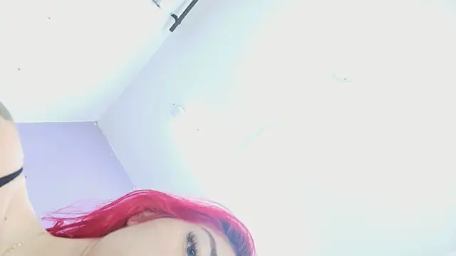 Snapshot of veronica_sinner_ chatting on February 19, 12:00 pm veronica sinner  online show from February 19, 12:00 pm