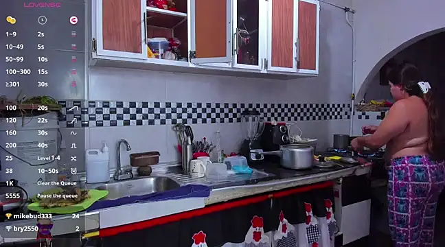 Snapshot of Sharon_hils chatting on December 20, 11:10 am Sharon hils online show from December 20, 11:10 am