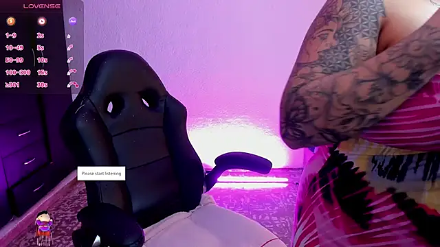 Snapshot of Sharon_hils chatting on November 7, 5:35 pm Sharon hils online show from November 7, 5:35 pm