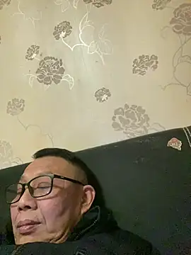 Snapshot of bcc0001 chatting on March 9, 3:38 pm bcc0001 online show from March 9, 3:38 pm