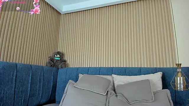 kathecute   online show from April 23, 1:40 am