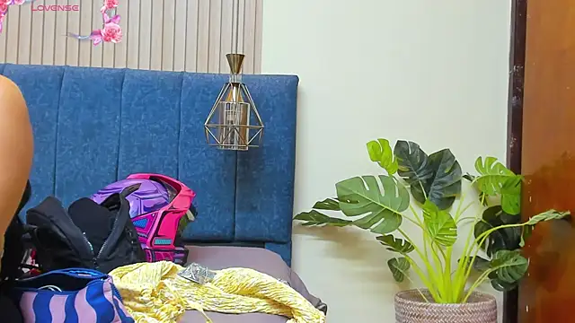 kathecute   online show from July 15, 1:44 am