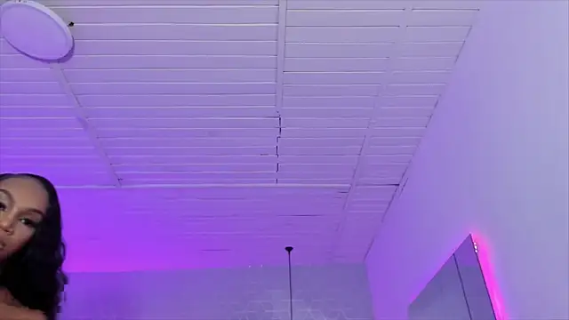 ChaynnaCooper online show from January 16, 2:19 am