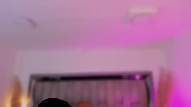 ChaynnaCooper online show from November 22, 3:38 am