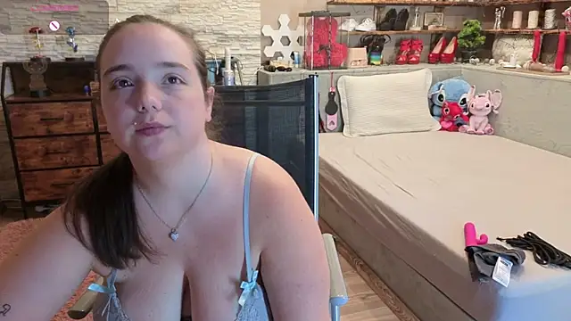 Kimberly-Caprice online show from July 24, 7:17 am