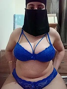 Arabic-Rose online show from February 19, 7:05 pm