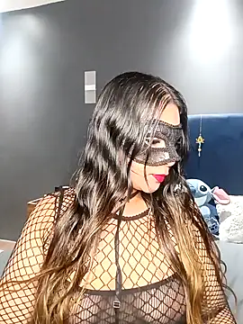 Snapshot of Ursa_sexy chatting on February 7, 5:20 am Ursa sexy online show from February 7, 5:20 am