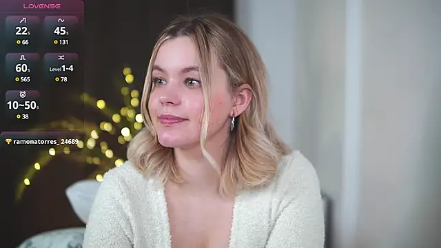 Snapshot of Milana15 chatting on March 9, 3:49 pm Milana15 online show from March 9, 3:49 pm