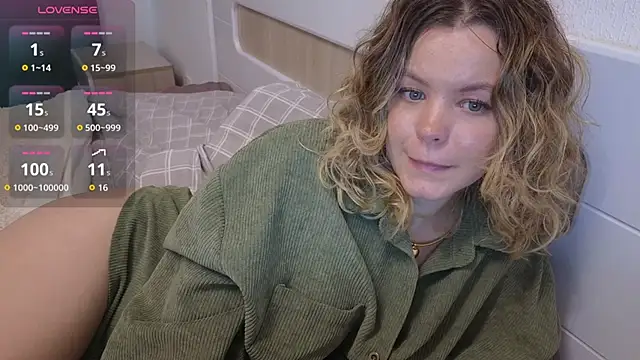 Snapshot of Milana15 chatting on September 21, 1:46 pm Milana15 online show from September 21, 1:46 pm