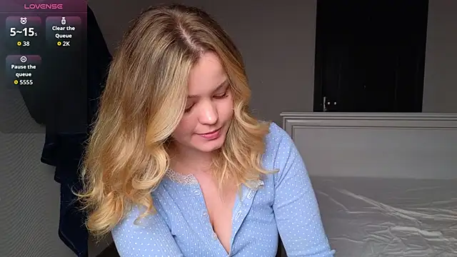 Snapshot of Milana15 chatting on May 12, 3:31 pm Milana15 online show from May 12, 3:31 pm