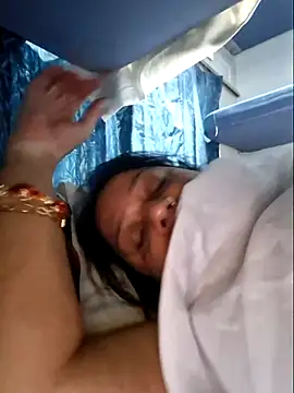 Snapshot of Hot_Queen77 chatting on March 10, 12:29 am Hot Queen77 online show from March 10, 12:29 am