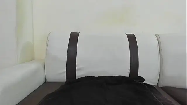 lunainsane58 online show from June 1, 10:33 pm