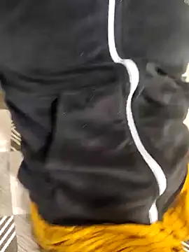 Snapshot of Raat_ki_rani_ chatting on December 10, 3:44 pm Raat ki rani  online show from December 10, 3:44 pm