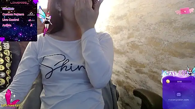 Snapshot of _yuyi chatting on February 10, 11:42 pm yuyi online show from February 10, 11:42 pm