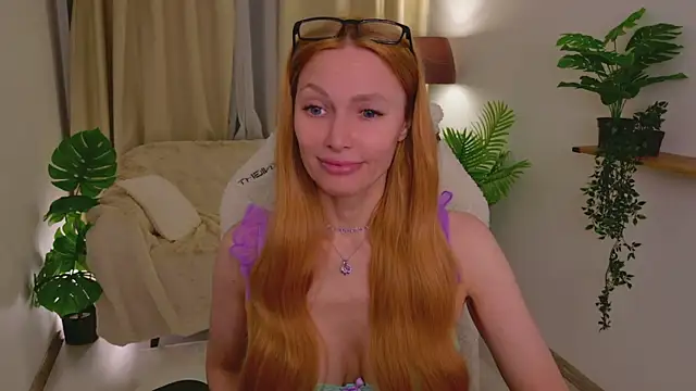 Snapshot of Love_Call chatting on June 30, 2:23 am Love Call online show from June 30, 2:23 am