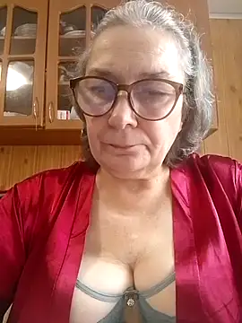 IrinaSweet54 online show from June 12, 9:30 am