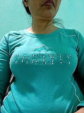 Snapshot of Lovepussyhair chatting on February 1, 1:53 pm Lovepussyhair online show from February 1, 1:53 pm