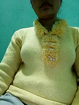 Snapshot of Lovepussyhair chatting on February 8, 10:35 pm Lovepussyhair online show from February 8, 10:35 pm