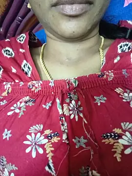 Snapshot of Ambika01 chatting on May 31, 1:51 pm Ambika01 online show from May 31, 1:51 pm