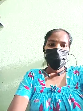 anusiya01 online show from February 18, 3:21 am