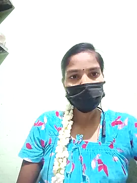 anusiya01 online show from March 17, 1:39 pm