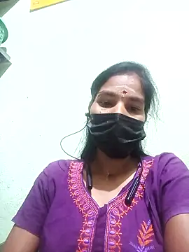 anusiya01 online show from September 17, 1:57 pm