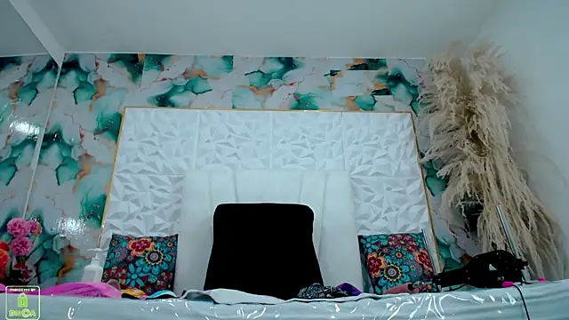 Snapshot of ElizabethSweet_ chatting on June 13, 12:25 pm ElizabethSweet online show from June 13, 12:25 pm