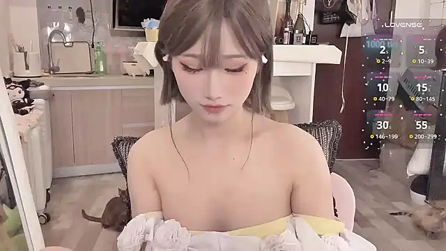 Snapshot of -XunMengLong- chatting on March 5, 8:10 pm -XunMengLong- online show from March 5, 8:10 pm