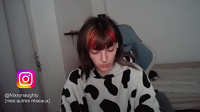 Nixxy naughty online show from February 17, 9:30 pm