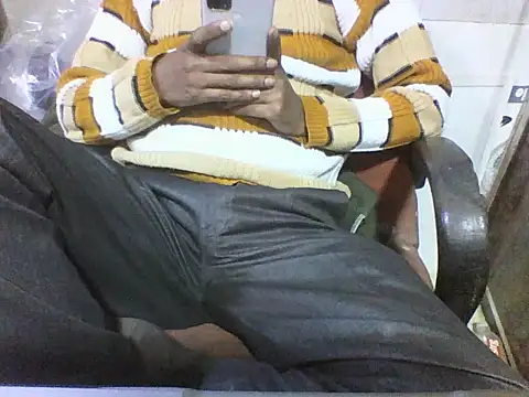 Snapshot of Desi_GfBf chatting on February 13, 12:56 pm Desi GfBf online show from February 13, 12:56 pm