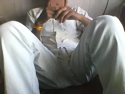 Snapshot of Desi_GfBf chatting on April 25, 8:28 am Desi GfBf online show from April 25, 8:28 am