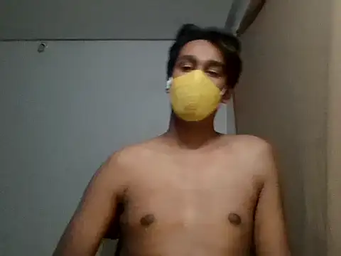 Snapshot of brownguy1234 chatting on February 23, 1:42 pm brownguy1234 online show from February 23, 1:42 pm