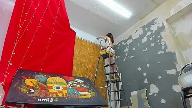 Snapshot of YourSuperModel chatting on December 25, 10:28 am YourSuperModel online show from December 25, 10:28 am