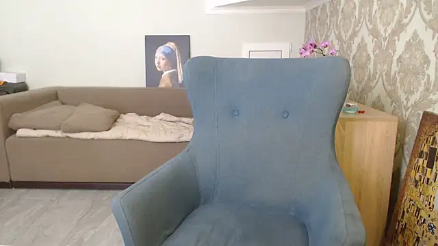 Snapshot of Mallinia chatting on July 10, 1:03 pm Mallinia online show from July 10, 1:03 pm